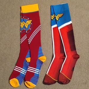 (2 pk set) Wonder Woman Compression Socks